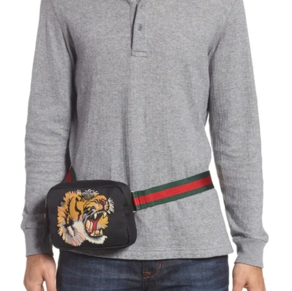 Gucci Embroidered Tiger Messenger Bag - Picture 4 of 9